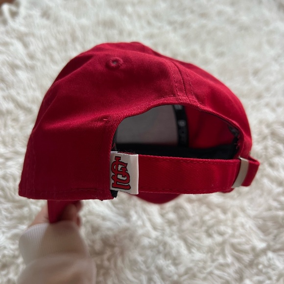 STL Cardinals Women’s New Era Hat - Picture 4 of 7